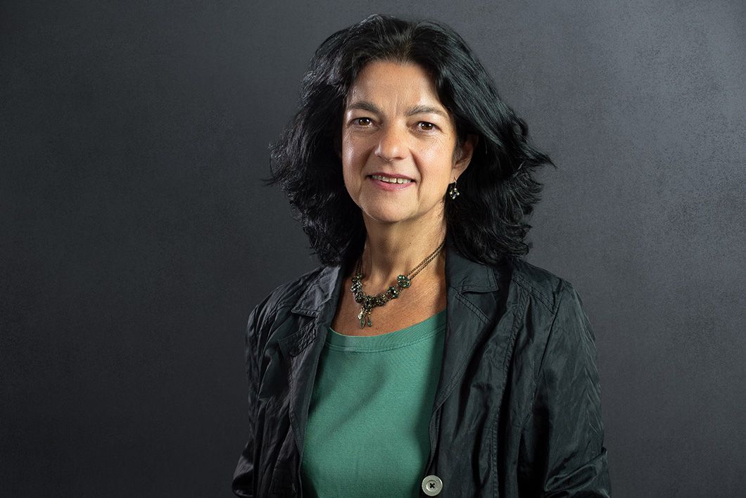 Delia_Babakhan_Seriös 1.1 klein